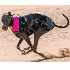 Dryrobe Dog Coat - Black Camo Pink 10 Dryrobe Dog Coat - Black Camo Pink -UK Surf Sales 2024 dog running on beach dry robe