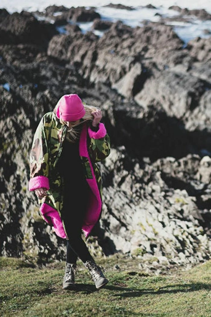 Dryrobe Eco Beanie - Pink 5 Dryrobe Eco Beanie - Pink - Image 3