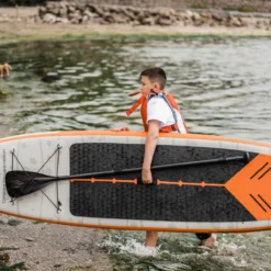 Shark All-round Kids 9'6 X 27" Paddleboard 2023 26 Shark All-round Kids 9'6 X 27" Paddleboard 2023 -UK Surf Sales 2024 shark sups lifestyle board all round kids2