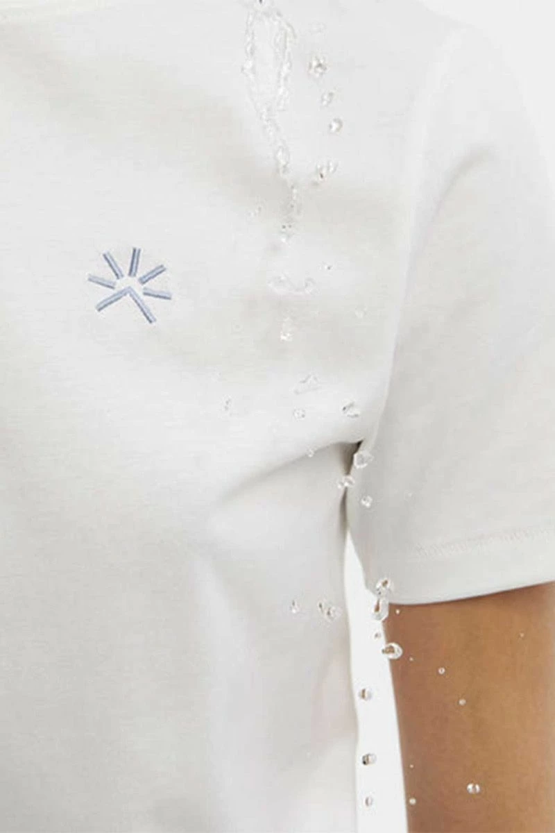 Tropicfeel Water-Repellent Quick Dry Paddle Board T-Shirt - White 7 Tropicfeel Water-Repellent Quick Dry Paddle Board T-Shirt - White - Image 5